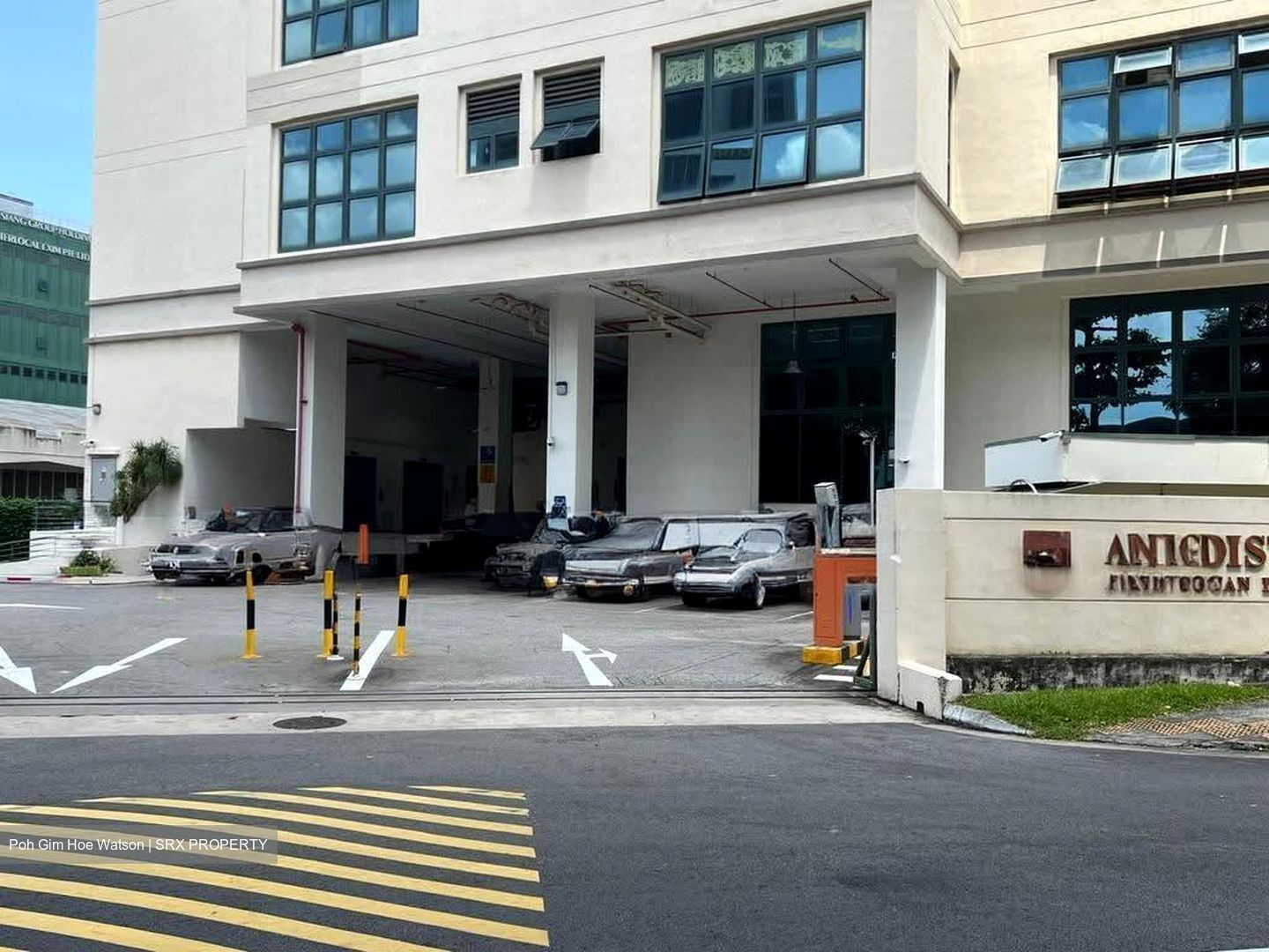 Csi Distribution Centre (D19), Factory #613072971